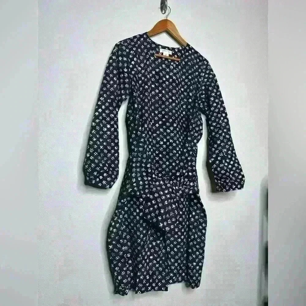 A Détacher
Printed Knee-Length Dress
Size: M | US 8 - Picture 4 of 7
